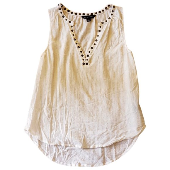 Rock & Republic Sleeveless Grommet V‑Neck Blouse – Size S - Picture 4 of 14
